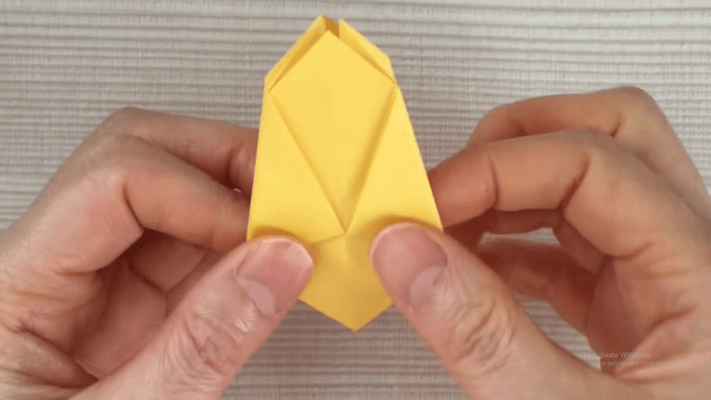 Cách xếp hoa Origami bằng giấy 16