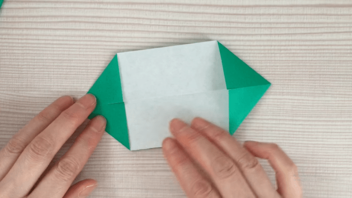 Cách xếp hoa Origami bằng giấy 24