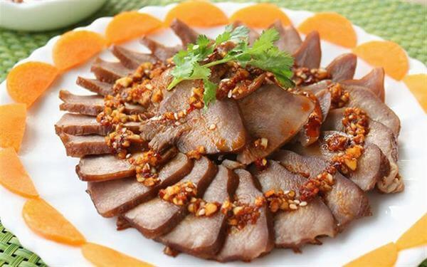 Lưỡi heo làm món gì ngon? Cách làm sạch lưỡi lợn không hôi chút nào