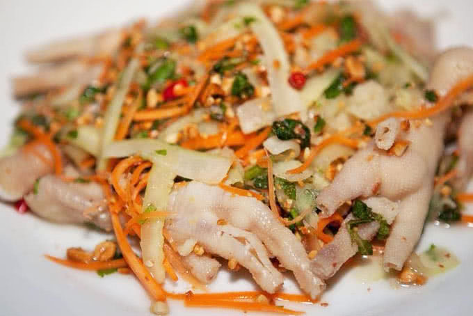 Salad đùi gà không xương